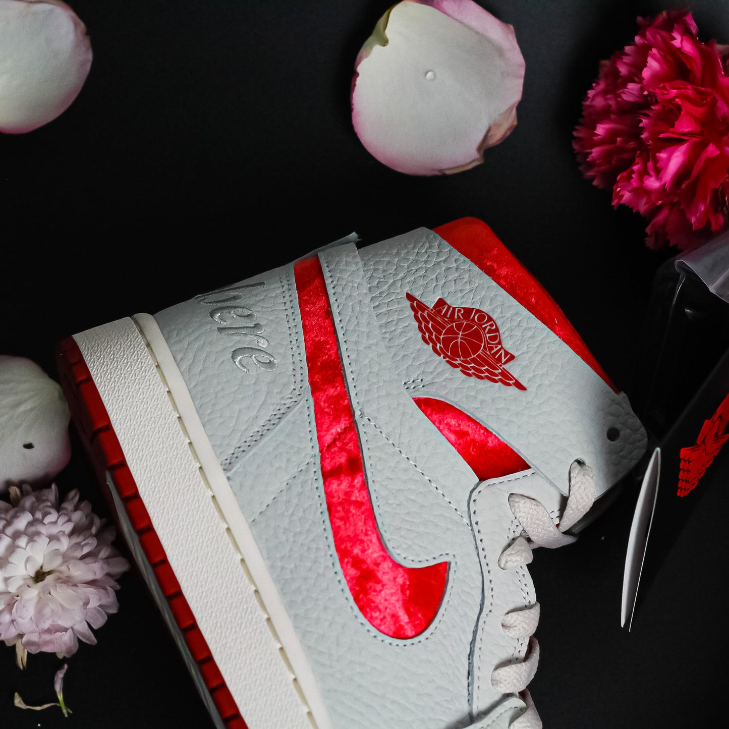 Jordan 1 Zoom Valentine's Day 2023